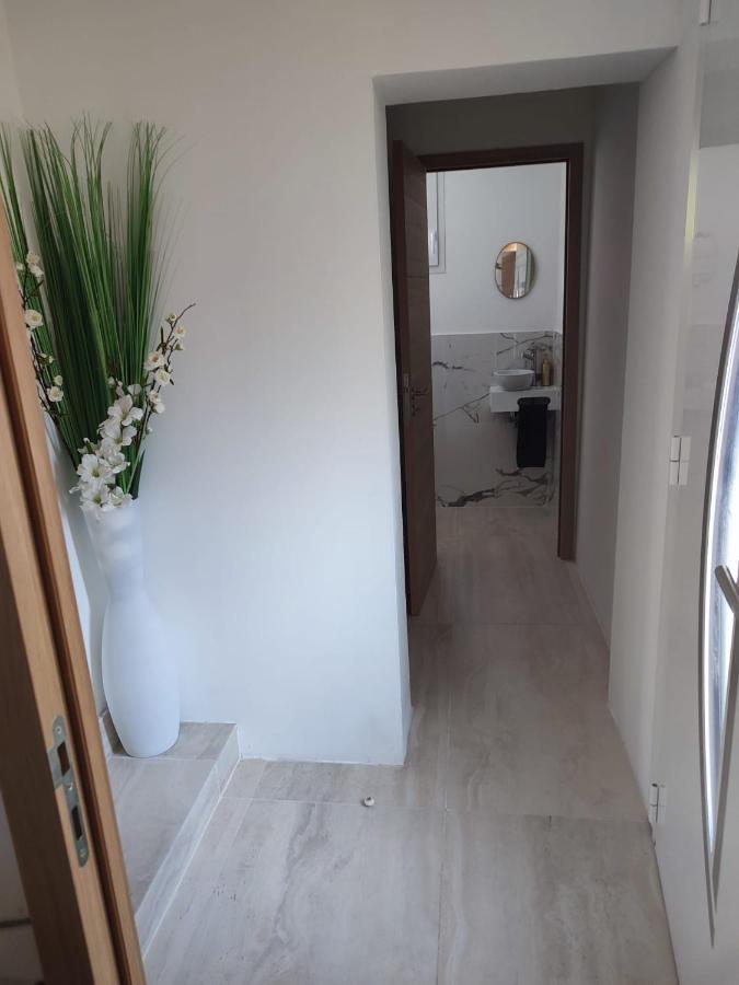 Magnifique Appartement 2 Chambres Avec 50 M2 De Jardin Privatif La Crau Exteriér fotografie